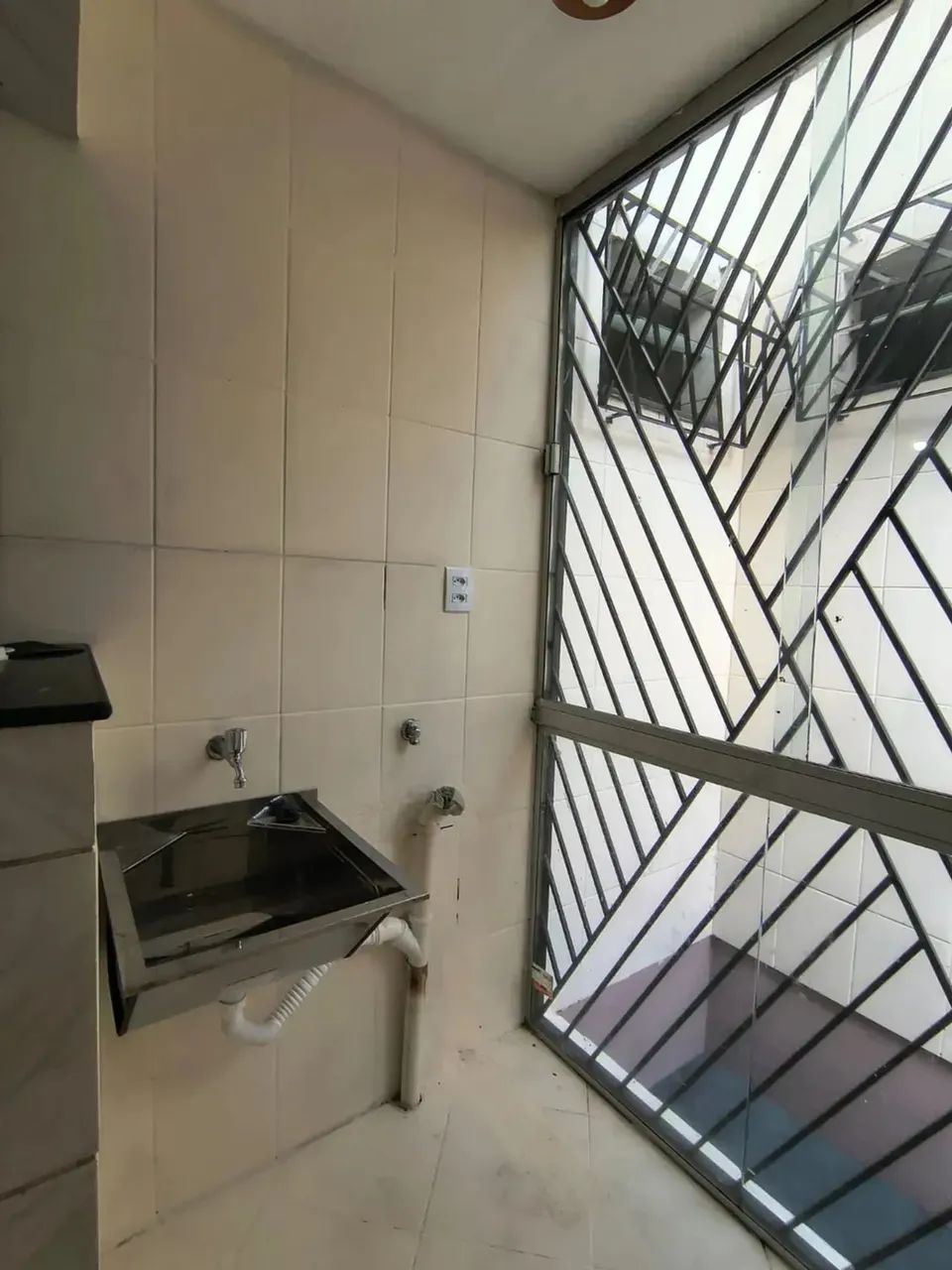 ALUGO APT MOBILIADO DE 2/4 SENDO 1 SUÍTE NA PEDREIRA, PROX. A PRAÇA EDUARDO ANGELIM, C/ GA - Foto 4