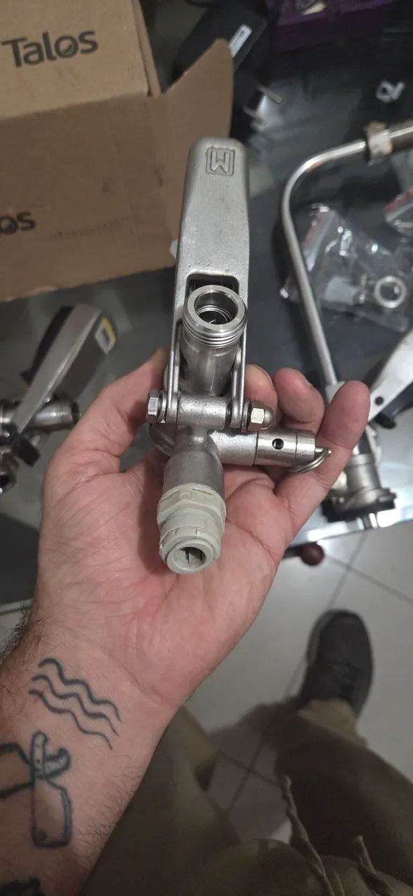 Kit Extração de Chopp - 4 Válvulas Extratoras + Torre com Torneira bocais - Foto 3