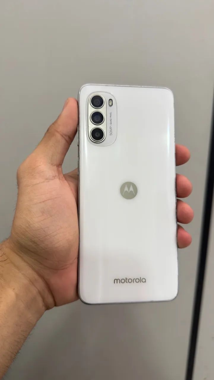 Moto g52