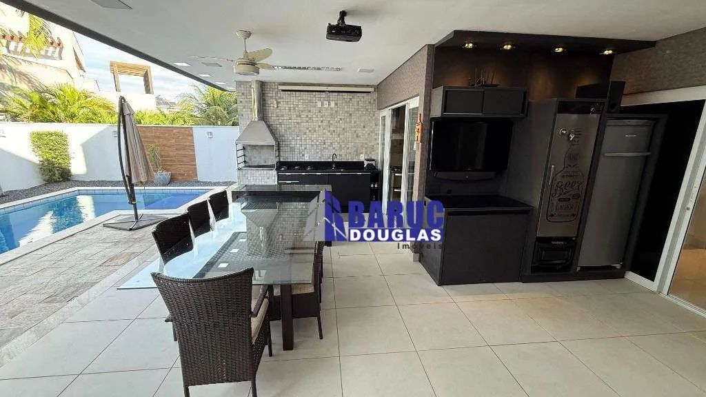 Vende-se lindo e funcional sobrado no Alphaville 2, com 03 suítes, sala 3 ambientes, área 