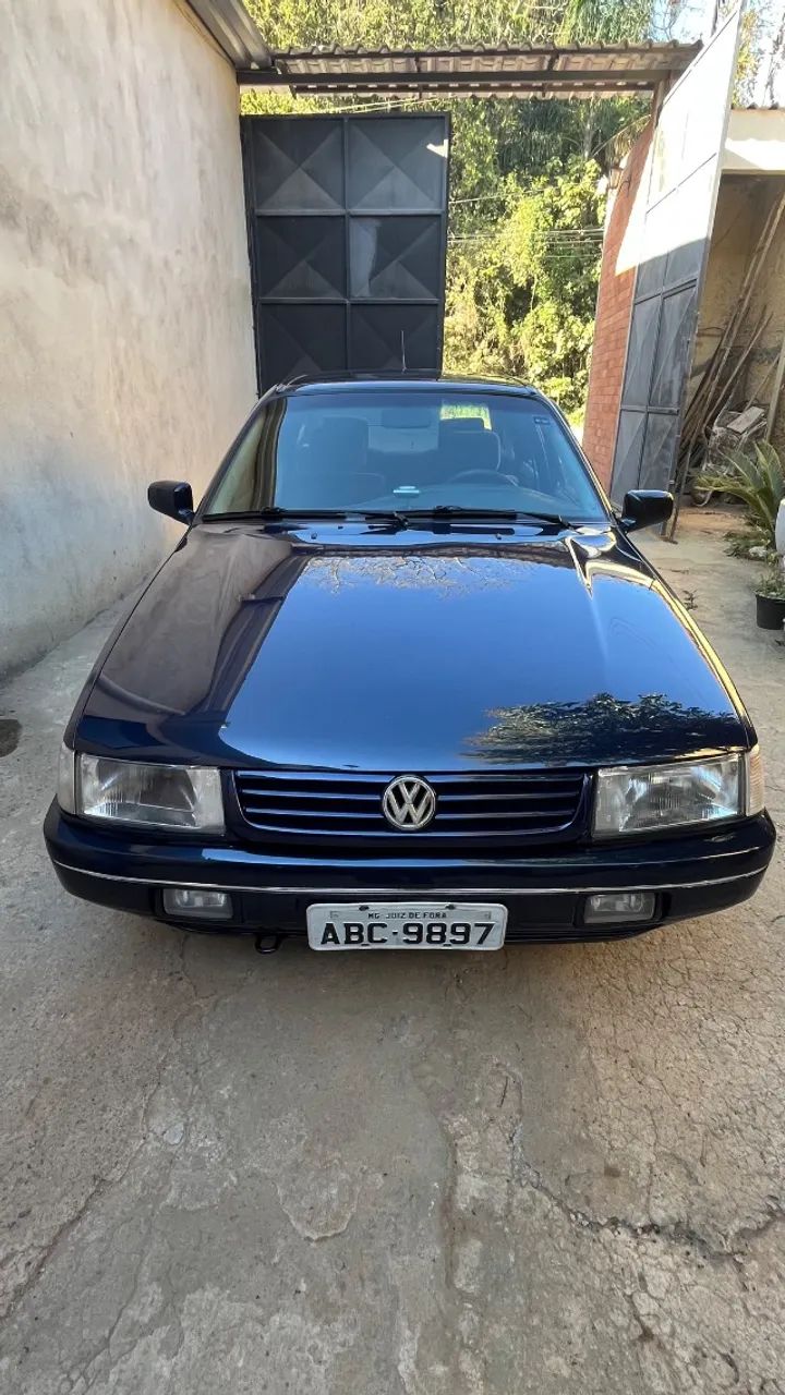 Volkswagen Santana Exclusiv 2.0 MI/ Executivo 2.0i 1996
