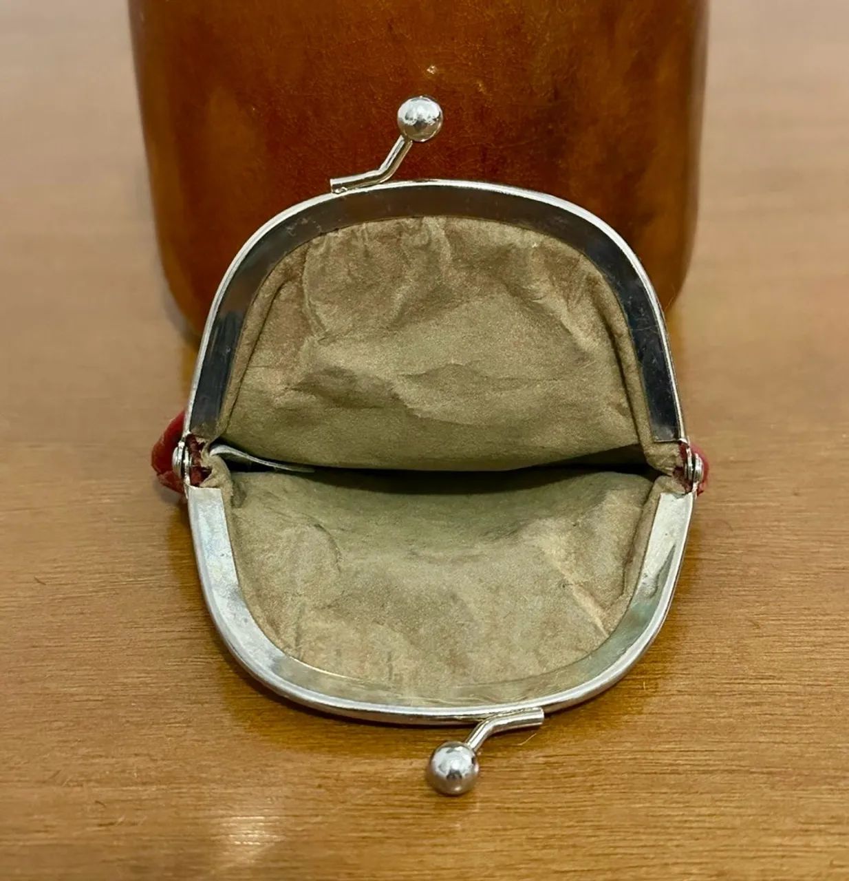 Bolsa de moeda vintage em couro  - Foto 2