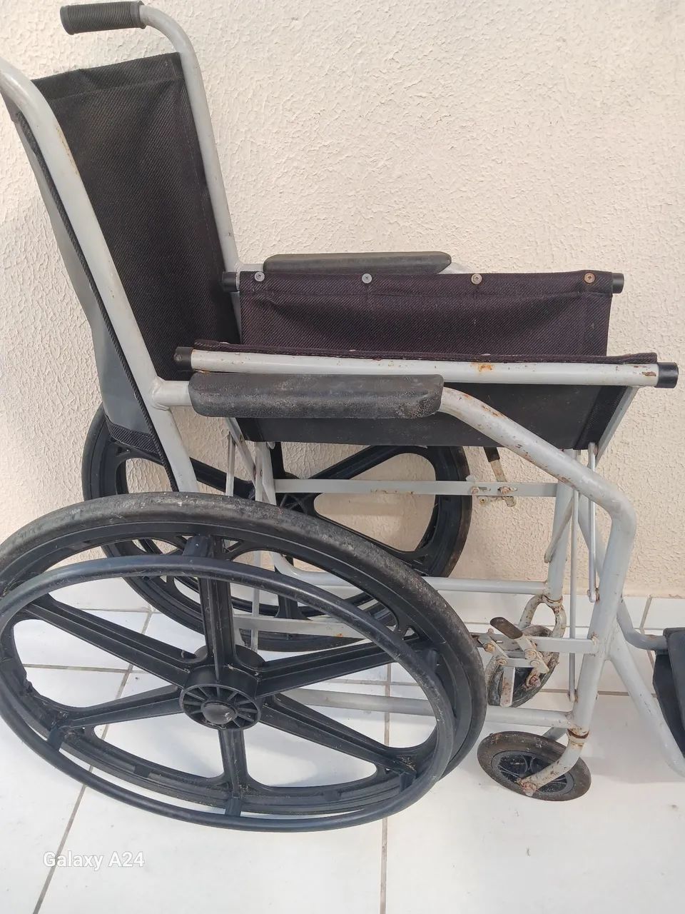 Vendo cadeira d rodas 