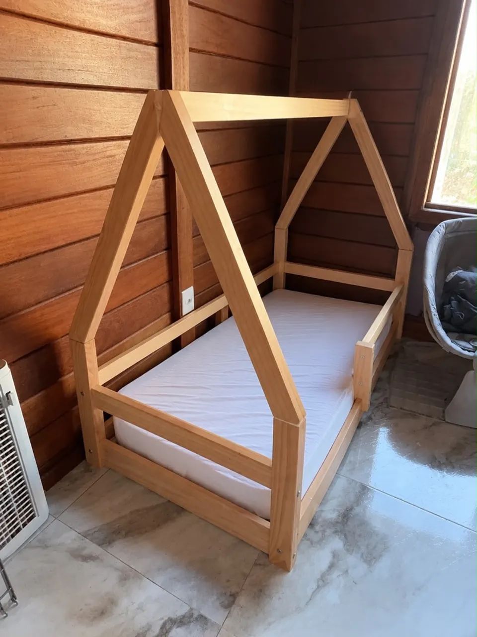 Cama