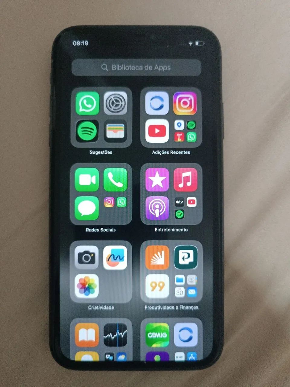 iPhone 11 64gb (tem 69% de bateria)