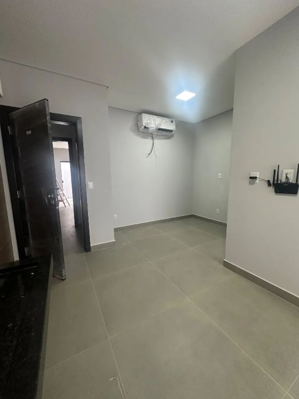 Aluguel. Apartamento novo. Parcialmente mobiliado. 1 dormitório.  - Foto 4