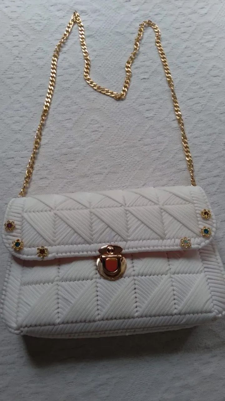 Bolsa em tela e croche