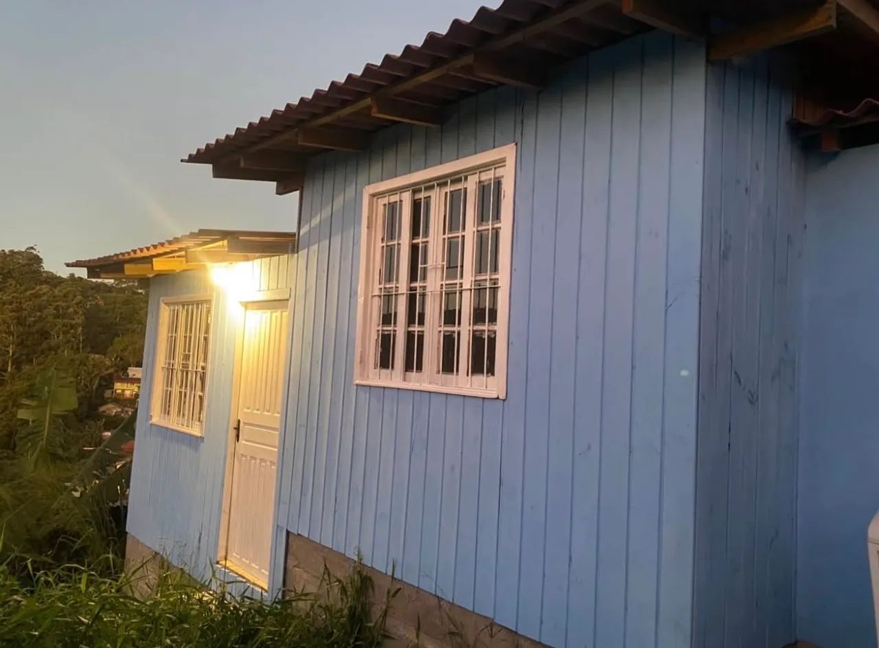 Alugasse casa na cachoeira do bom Jesus 