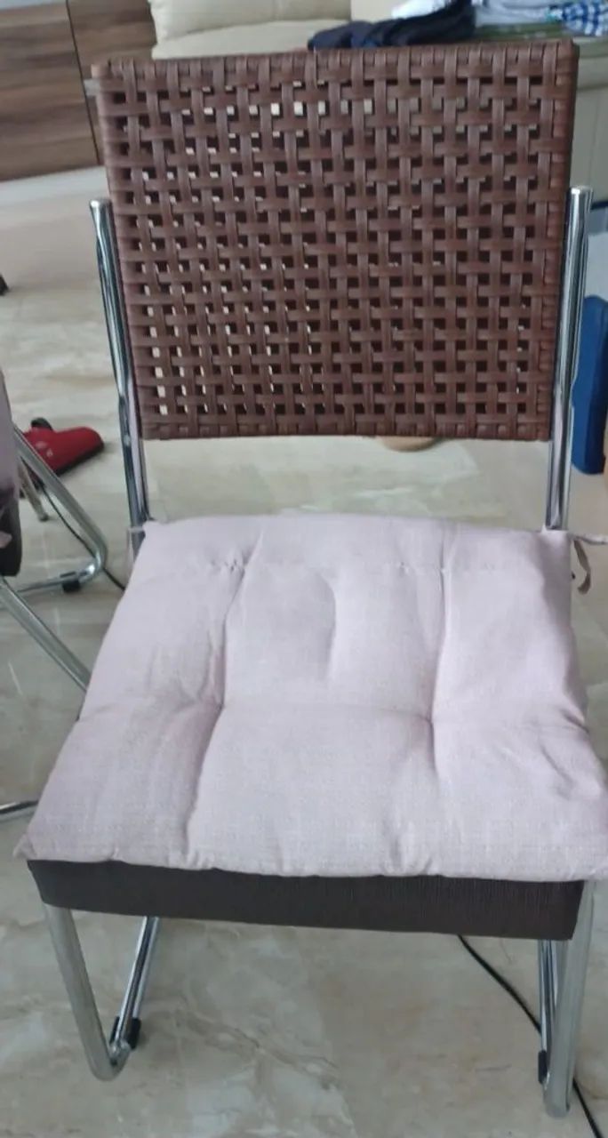 Mesa com 6 cadeiras - Foto 3