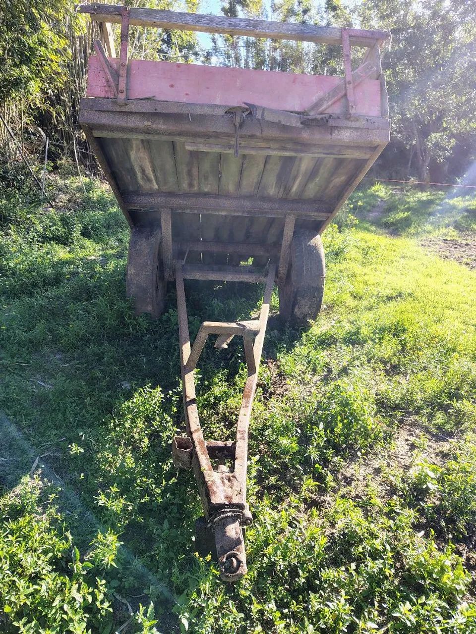 Vendo reboque basculante de um eixo para trator  - Foto 5