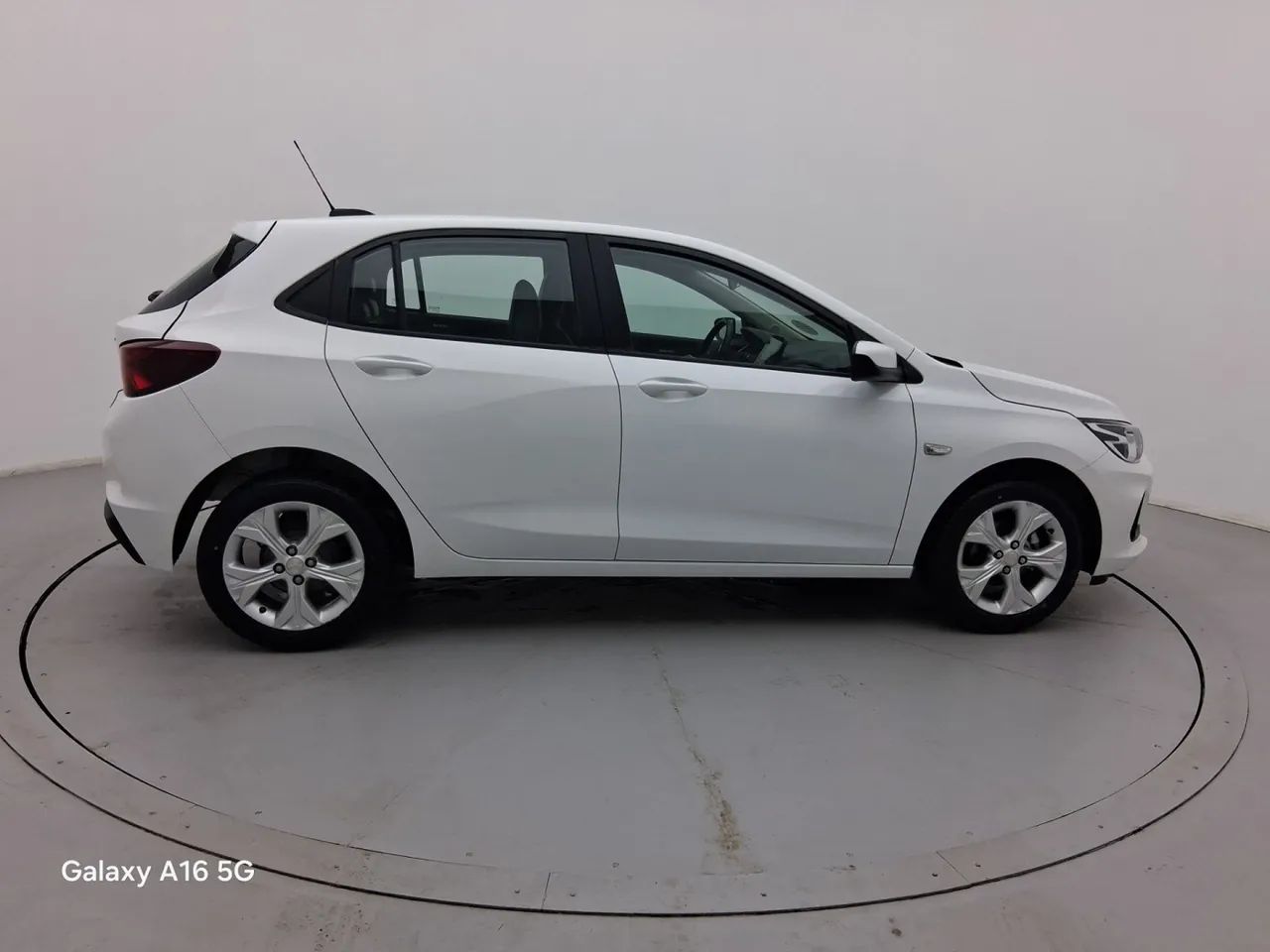 Chevrolet Onix Plus LTZ 1.0 12V TB Flex Aut. 4P, foto 6 de 18