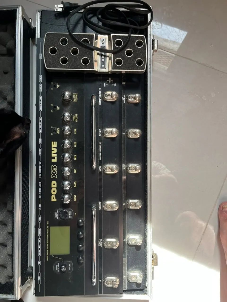 Pedaleira POD X3 Live com case