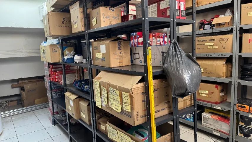 Vendo estantes prateleiras de aço para comercio - Foto 3