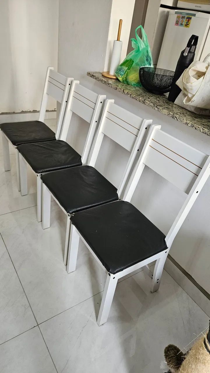 Conjunto Mesa de Jantar 4 Cadeiras - Foto 3