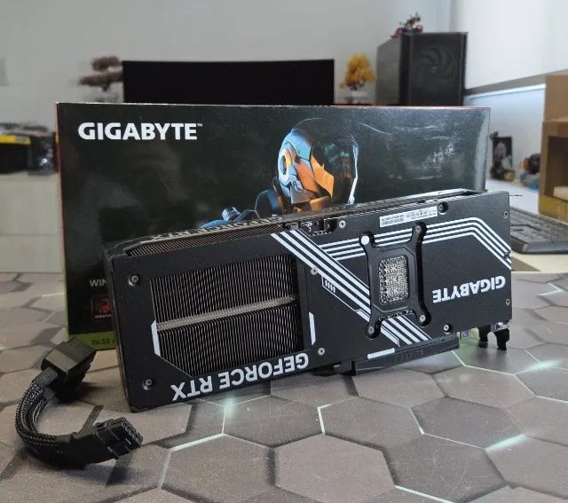 RTX 5070 12GB Gigabyte Windforce OC - Foto 3