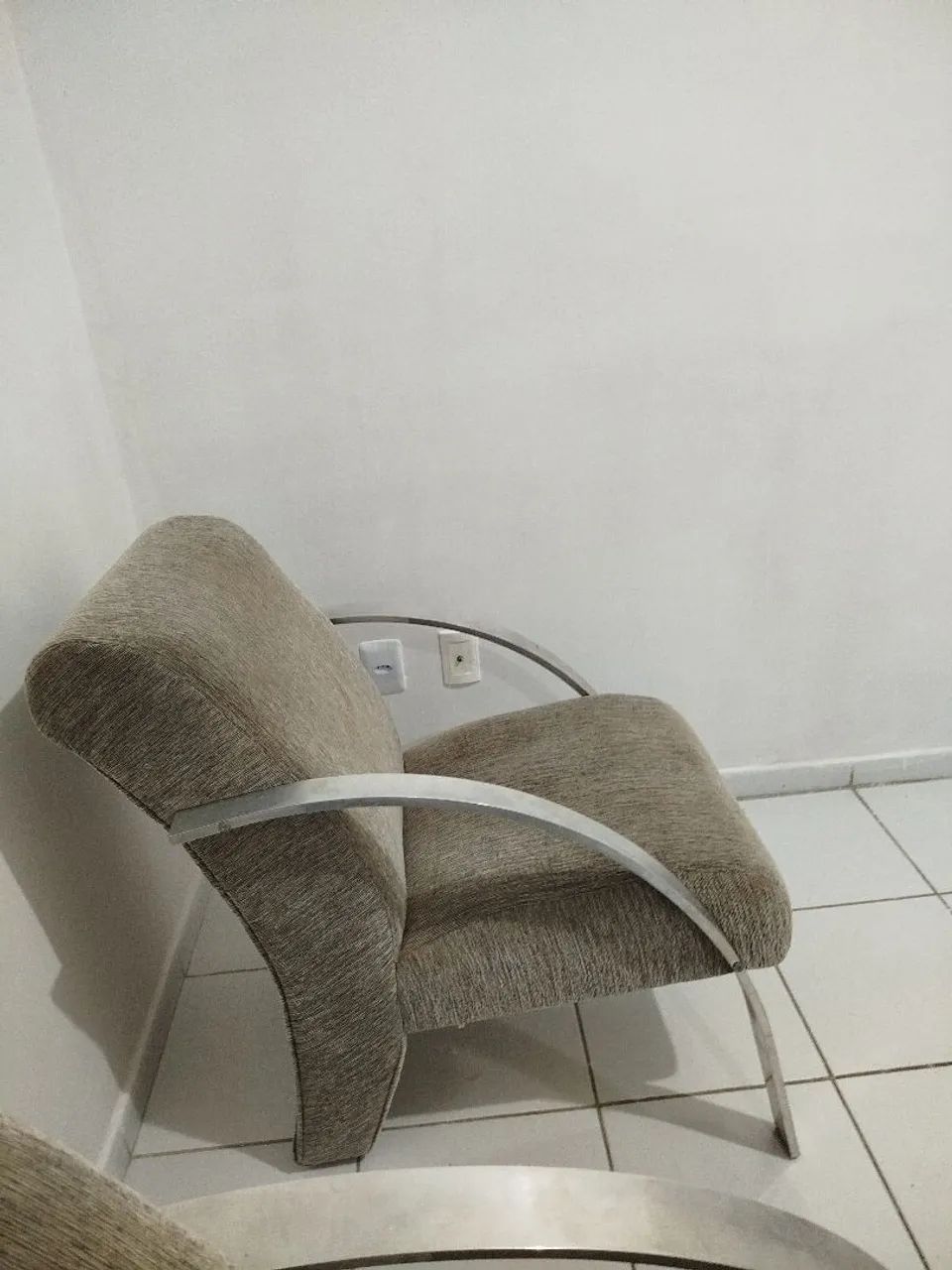 Poltronas64985853947010122