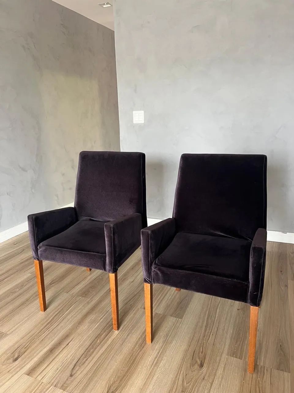 Vendo sofá e duas poltronas