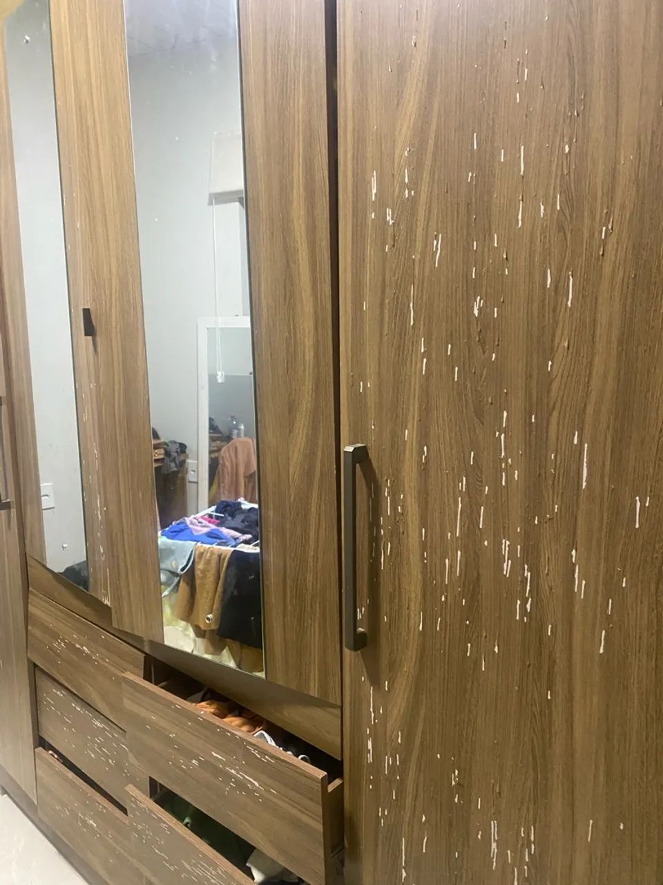 Guarda roupa-usado