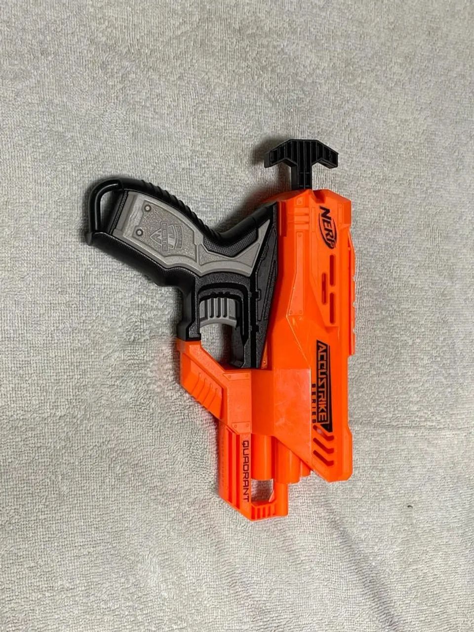 Nerf Elite Quadrant Accustick Strike (usado) - Foto 3