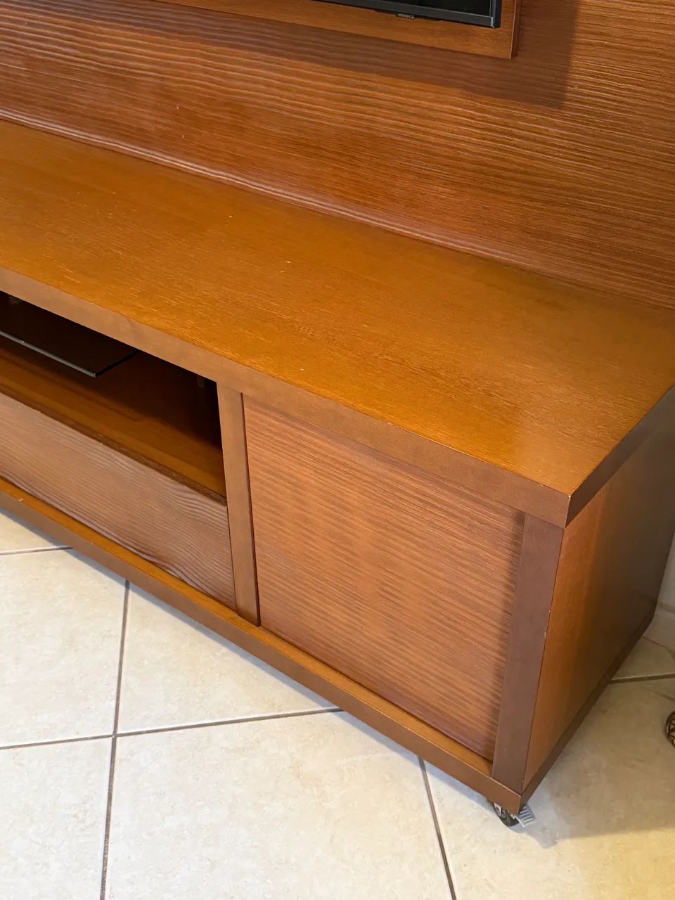 Rack com painel para tv - Casa verde - Foto 3
