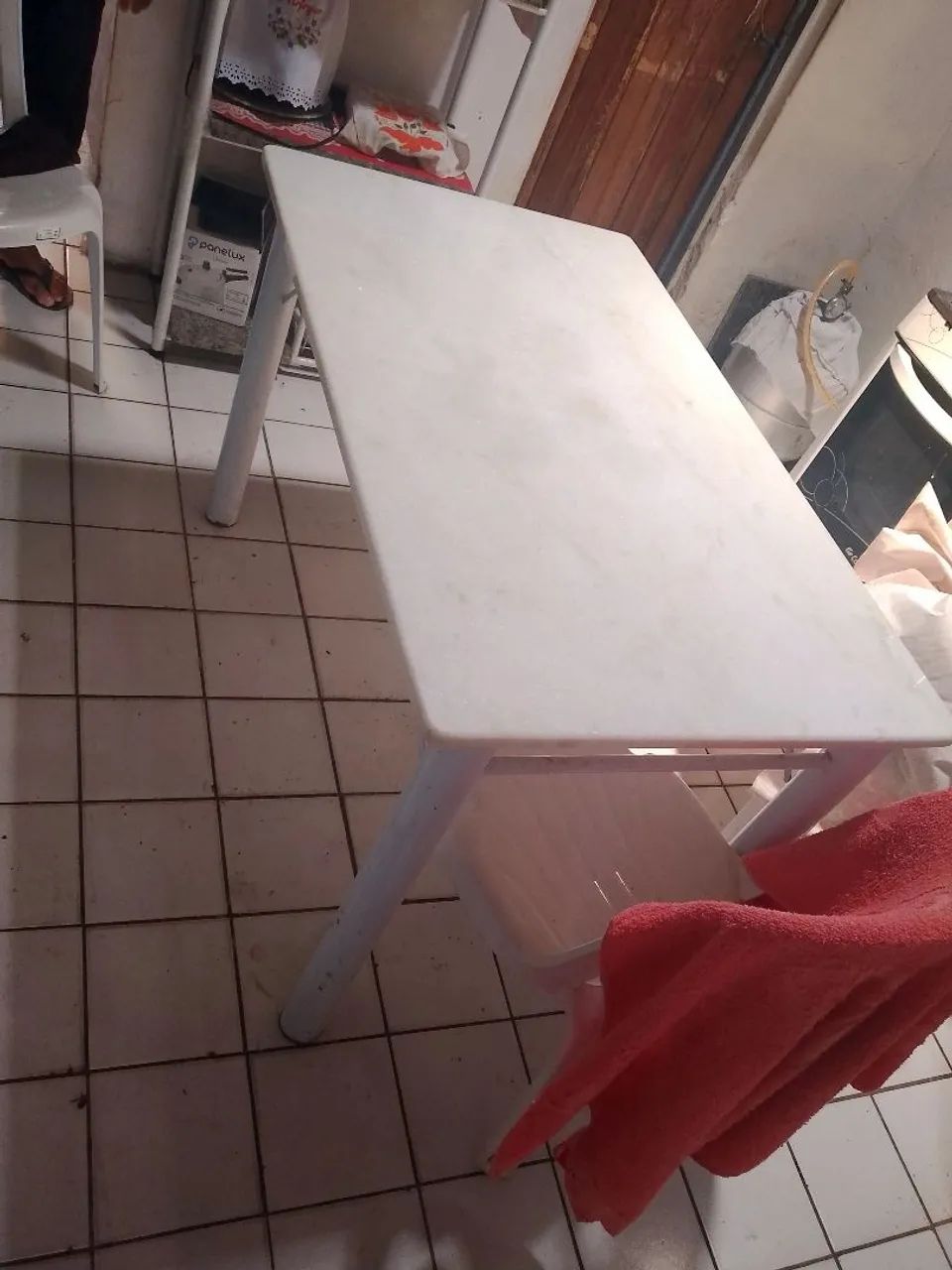 Vendo mesa de ferro com pedra de mármore  - Foto 4