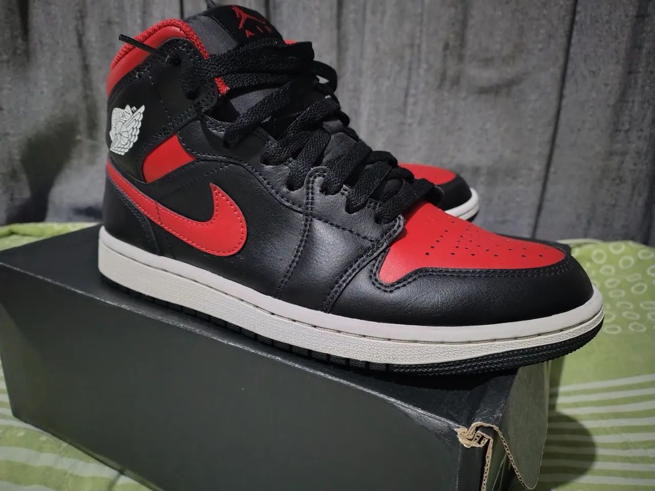 Air Jordan 1 Mid 