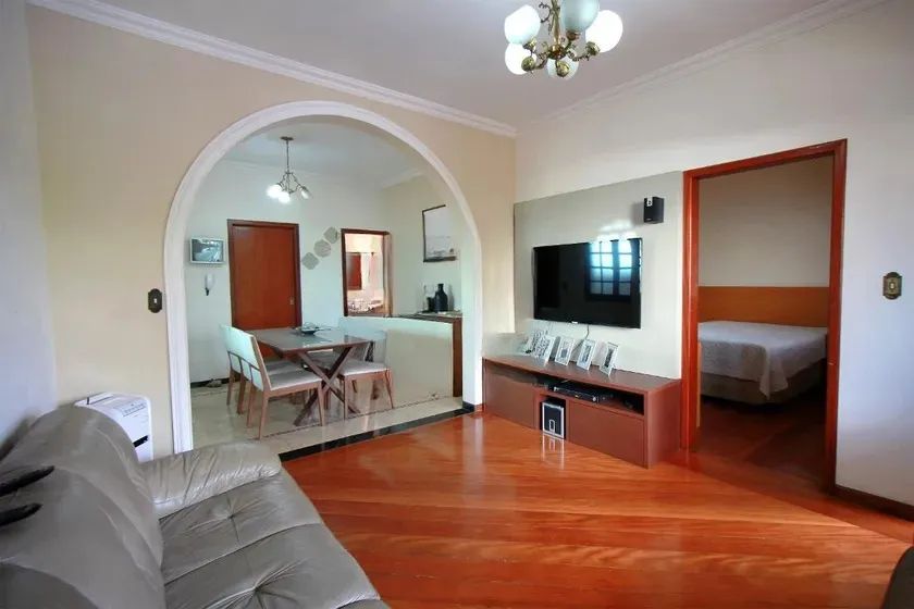 Casa à Venda - Pompéia, 5 Quartos, 300 m2 - Foto 4