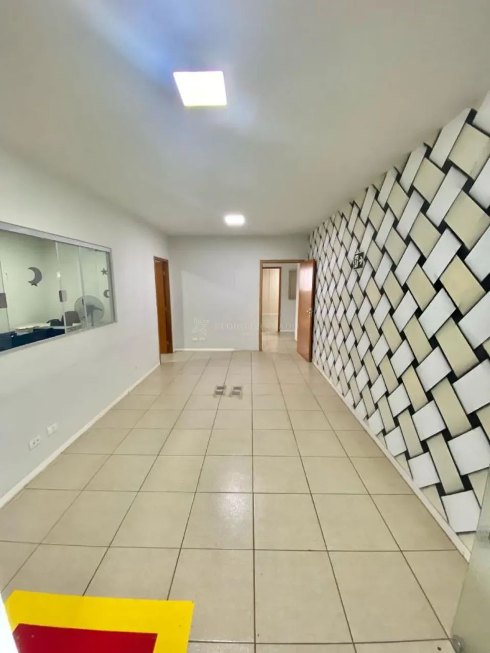 Sala comercial Sobreloja | Avenida Carlos Correia Borges - Foto 4