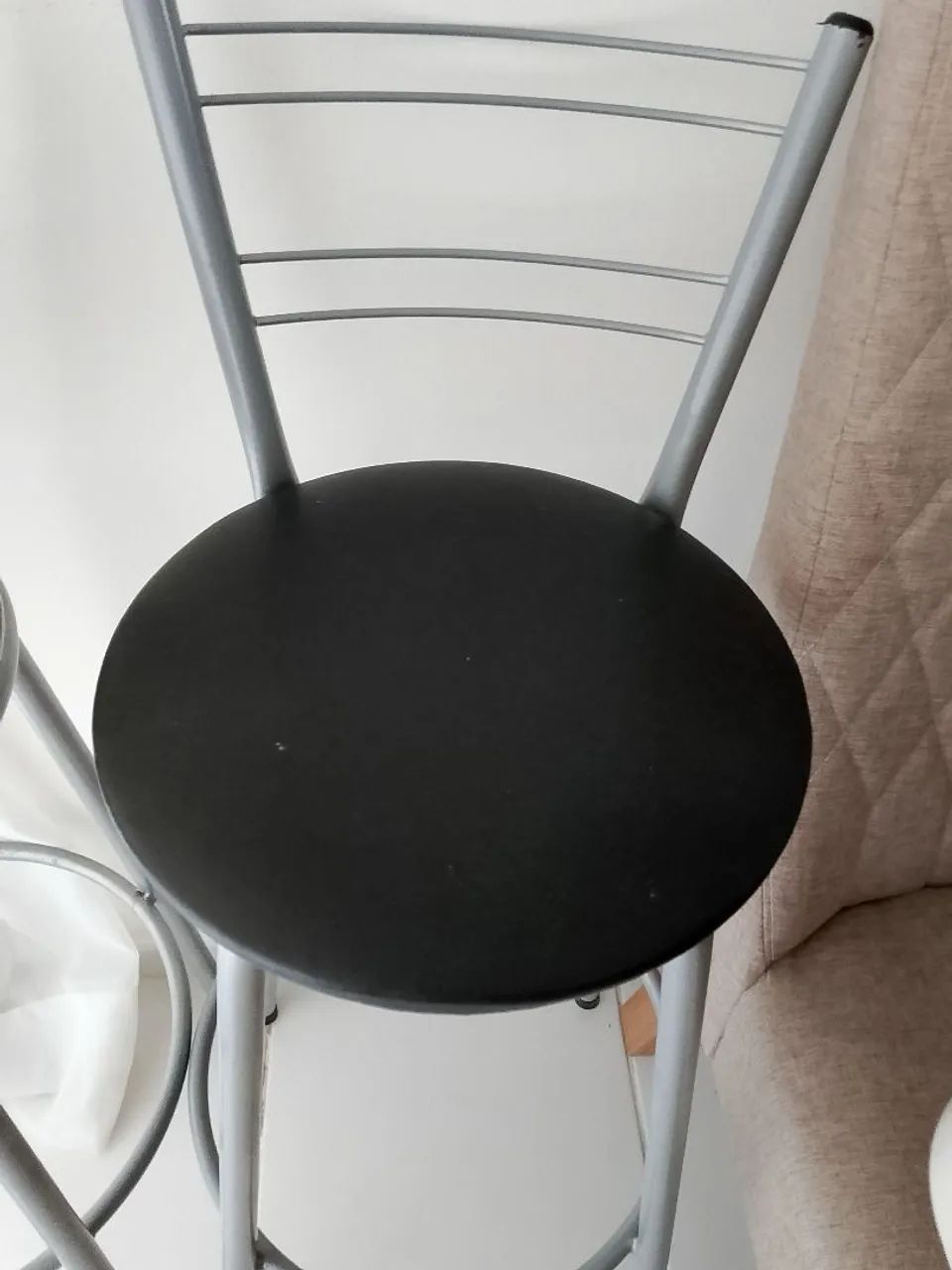 Vendo 2 banquetas  - Foto 2