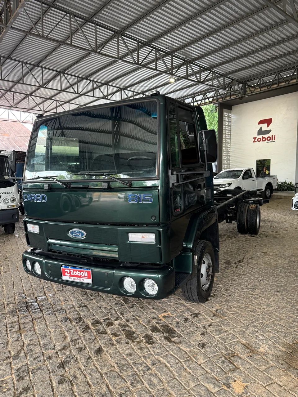 Ford Cargo 815 Chassi 2010 - Foto 2