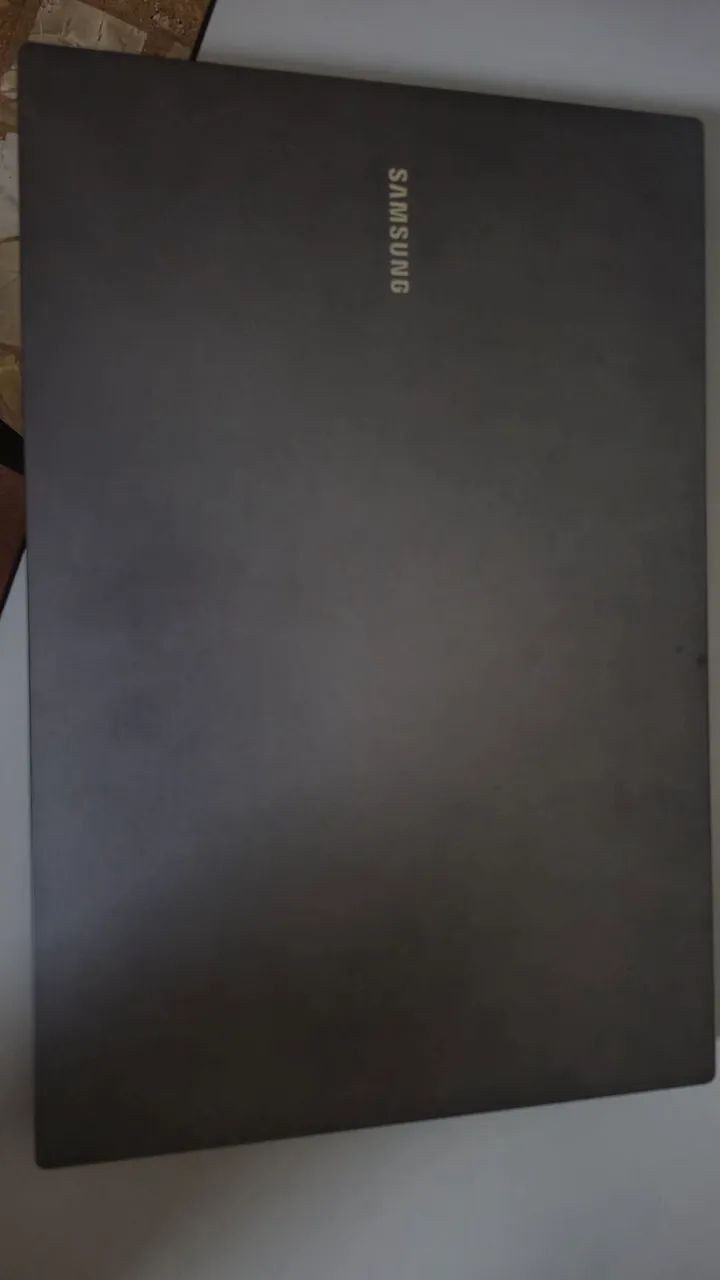 Samsung Book NP550XDA 