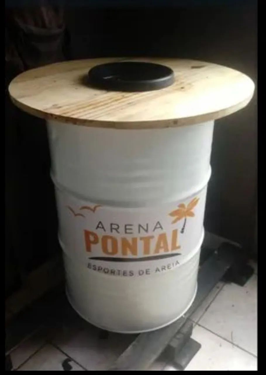Tonel mesa personalizado com suporte p/ gelo e bebidas  - Foto 4