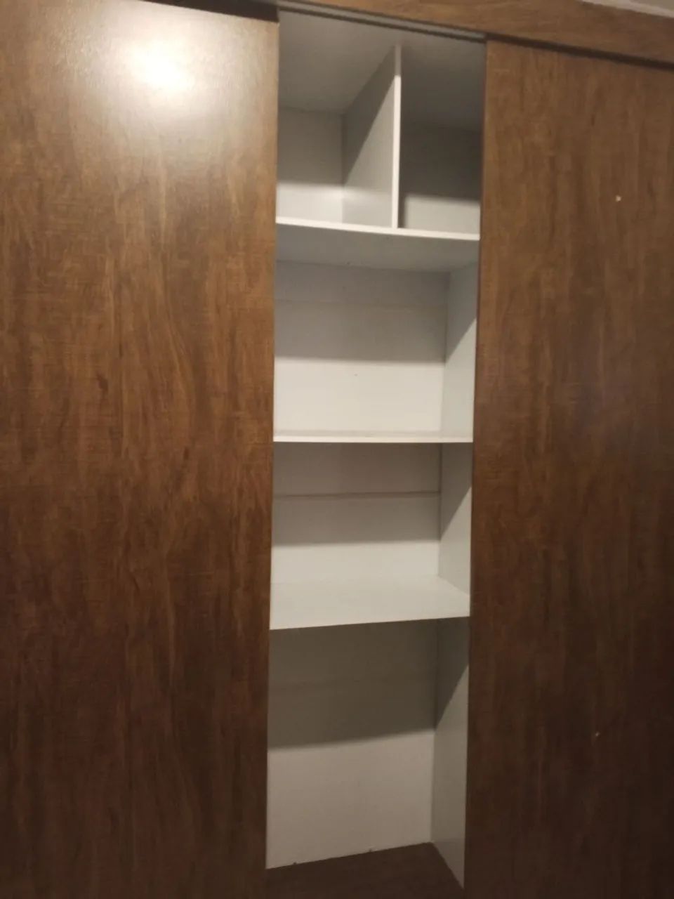 Vendo guarda roupa de solteiro  - Foto 3