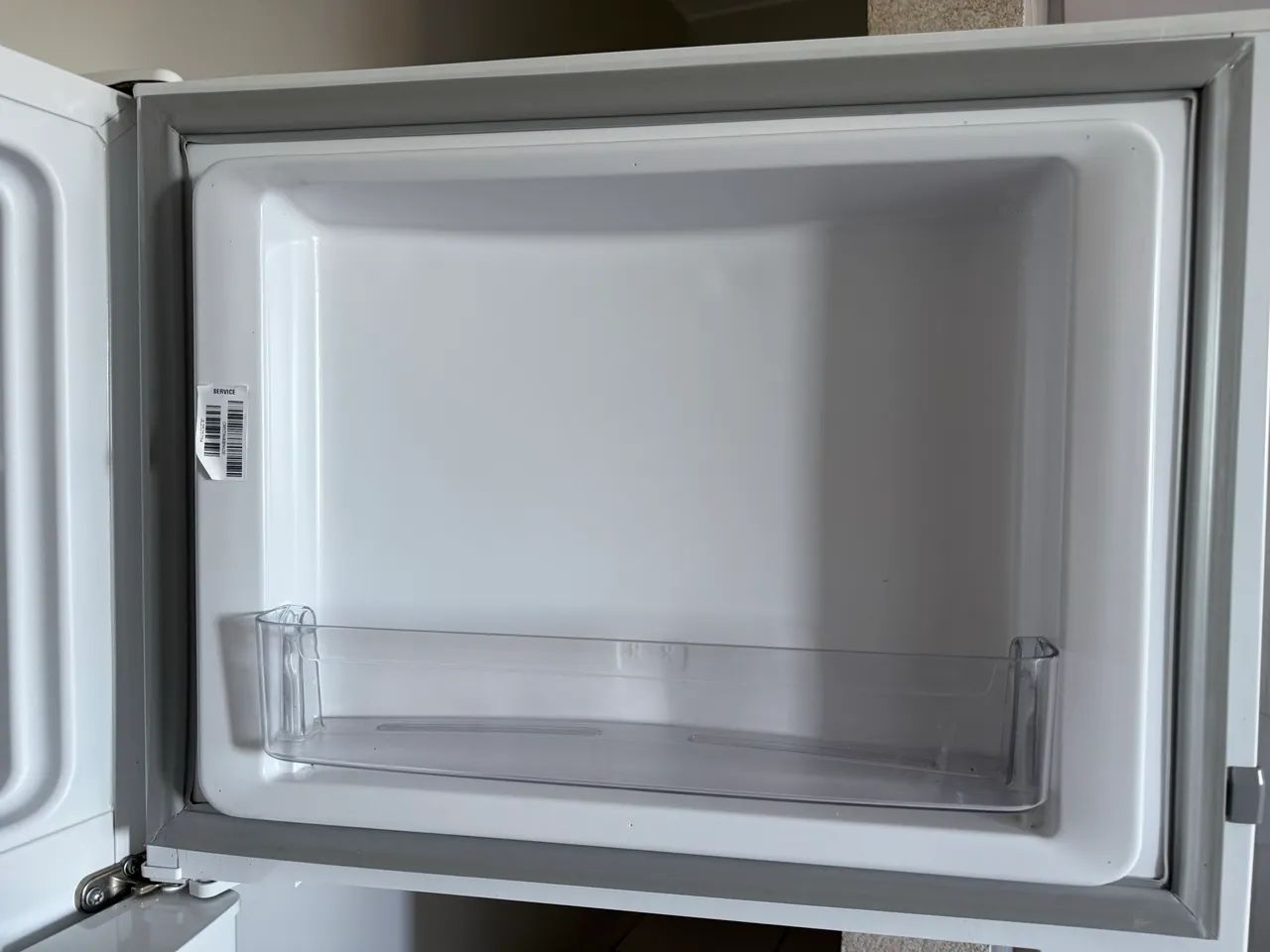 Geladeira cônsul novíssima 