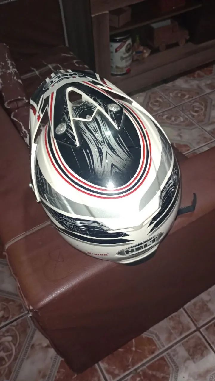 1 capacete Helt (usado) em bom estado por R$ 150,00 - Foto 2