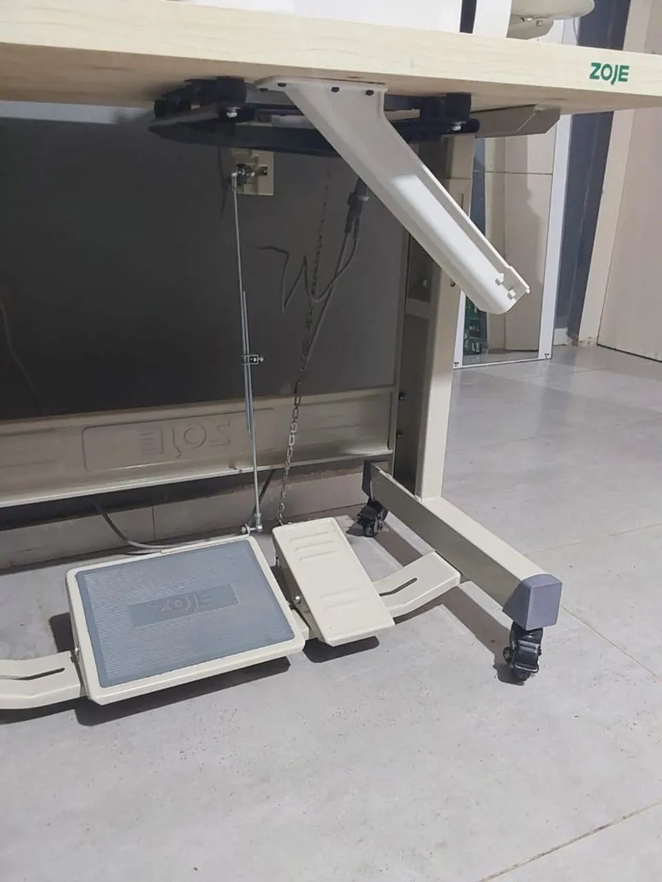 Máquina industrial overloque  - Foto 3