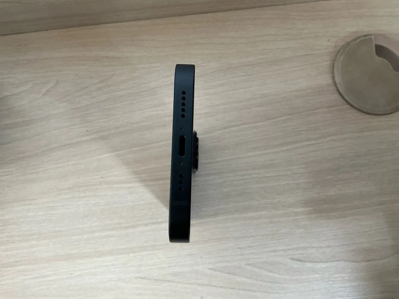 iPhone 14 Normal - Bateria 99% - Foto 4