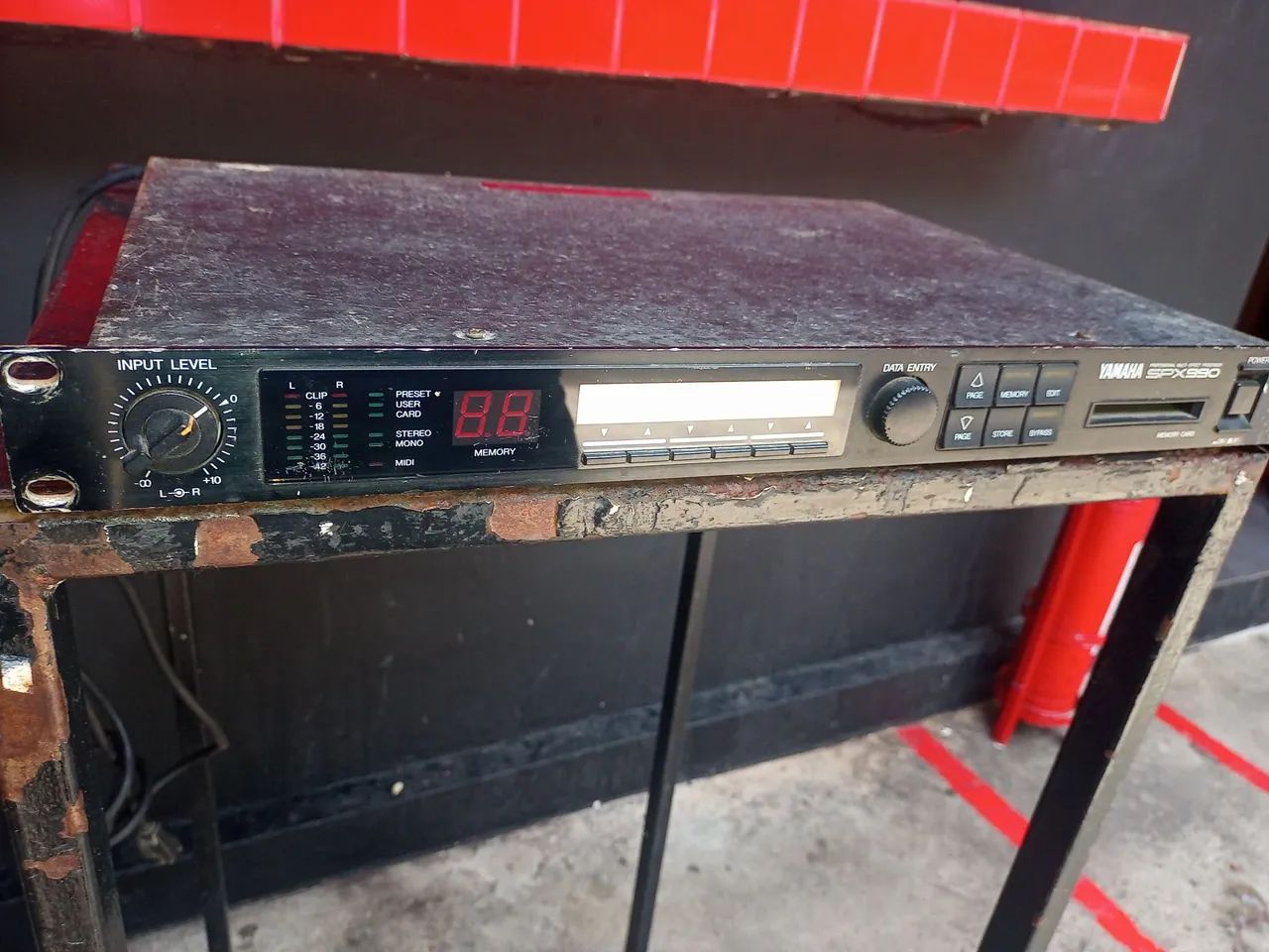 YAMAHA SPX 990 processador de efeito - Equipamentos e Acessórios