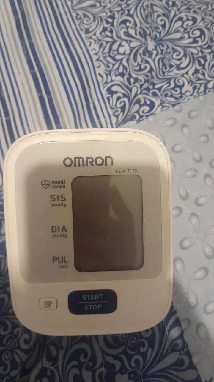 Monitor de pressão arterial automático OMRO