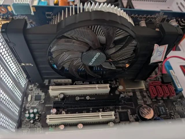 Pc antigo windows XP Amd Phenon 2gb de ram - Foto 3