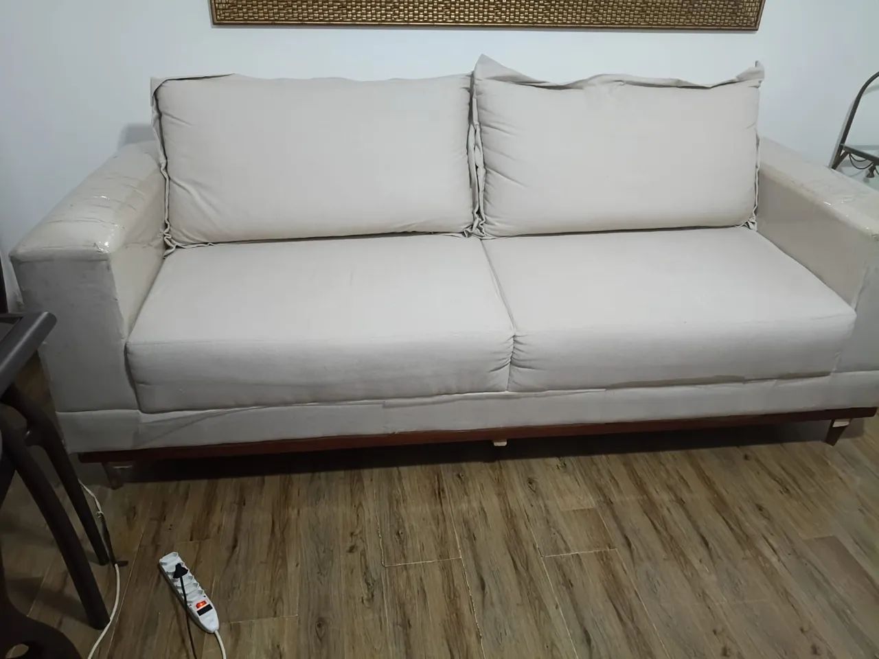 Sofá de linho bege 2,20 m | Impermeabilizado e em perfeito estado - Foto 2