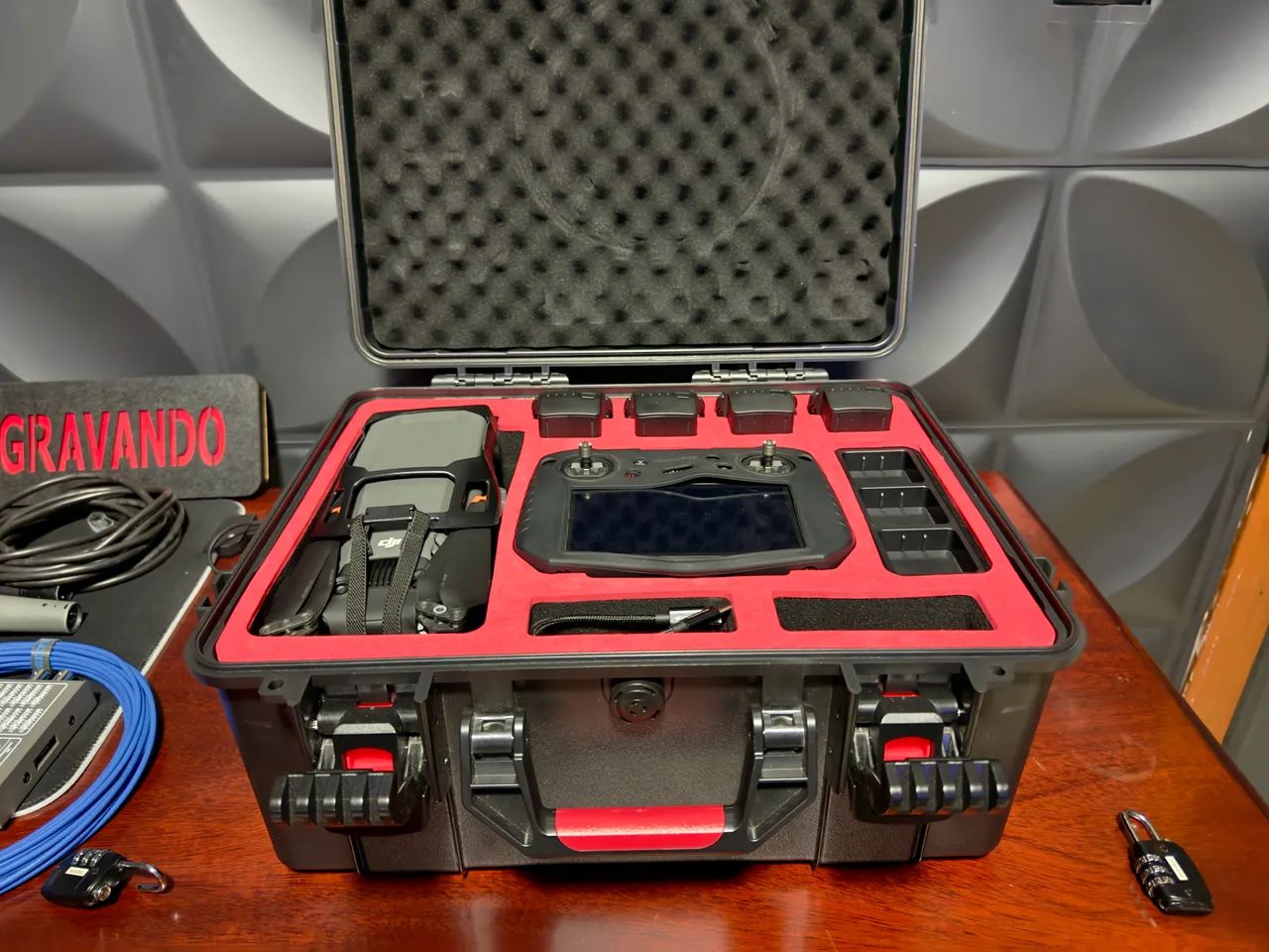 Drone DJI Mavic 3 Pro + Rádio RC Pro HDMI + 5 Baterias + Filtros ND - Foto 5