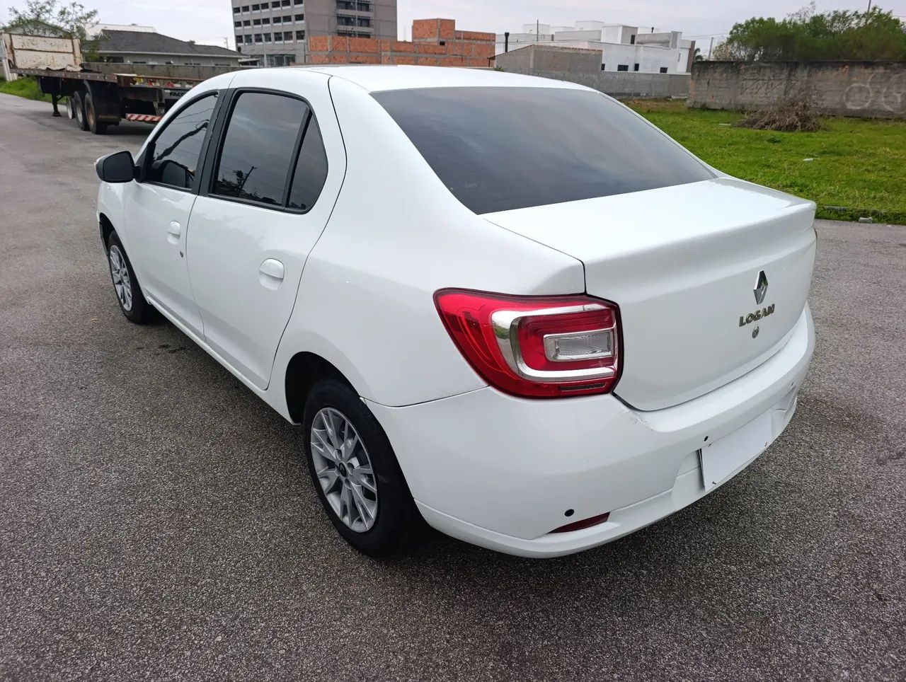 Renault Logan Dynamique Hi-flex 1.6 8V 4P 2014 - Foto 4