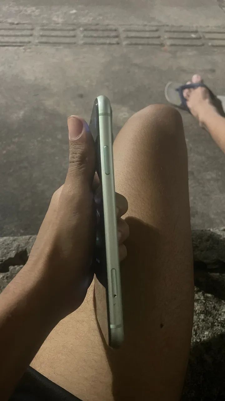 vendo iphone 11 aceito proposta  - Foto 2