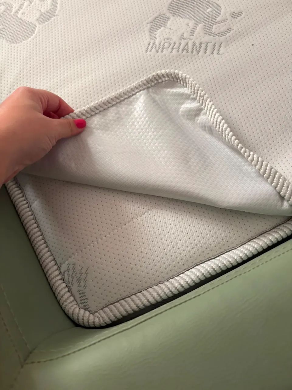  Cama montessoriana infantil com tapete - Foto 3