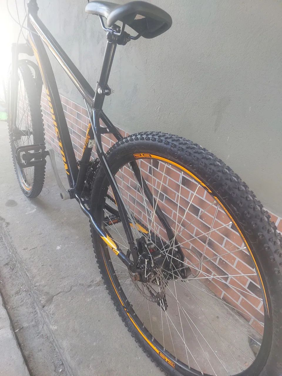 Bicicleta aro 24 semi nova