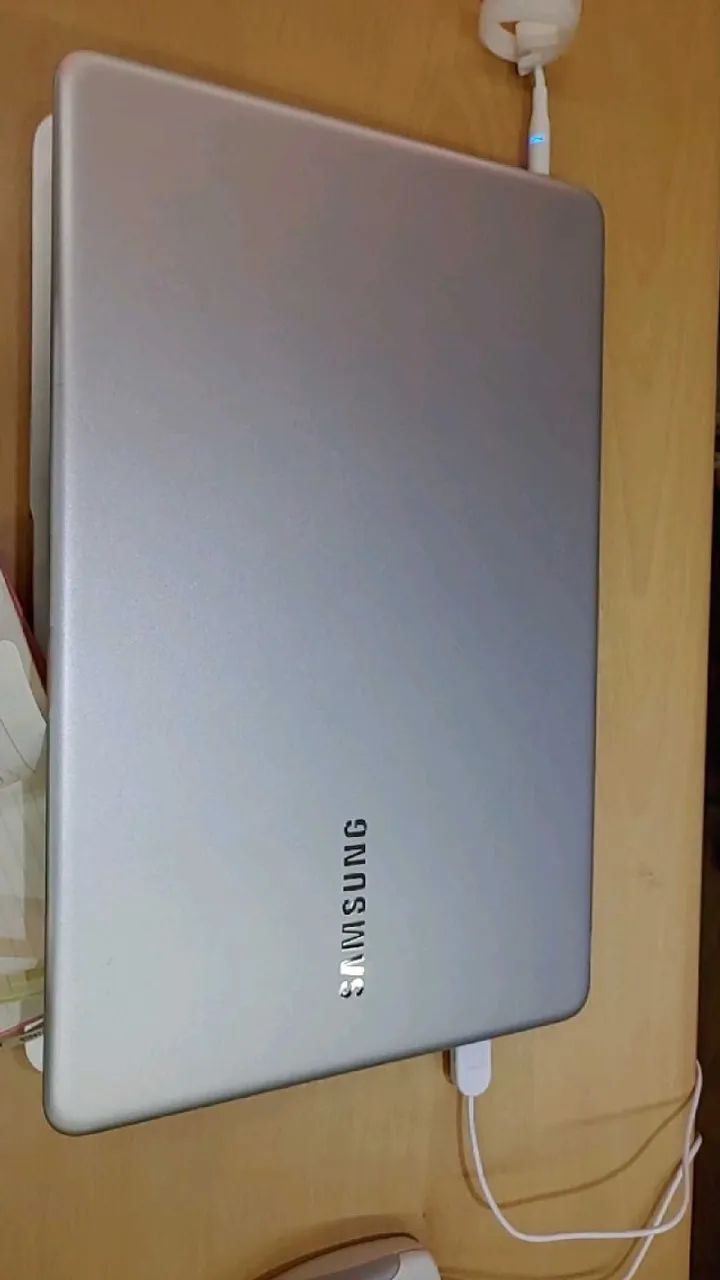 Nootbook com pouco tempo de uso  - Foto 2