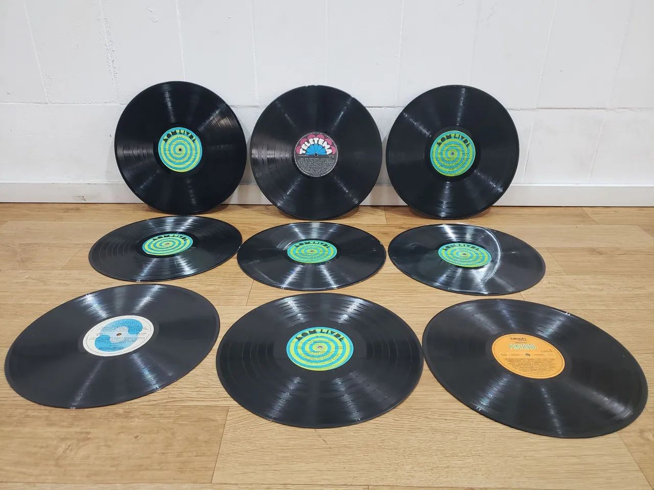 LPs Temas de Novelas, sem capas, anos 70 - CDs, DVDs etc - Jardim
