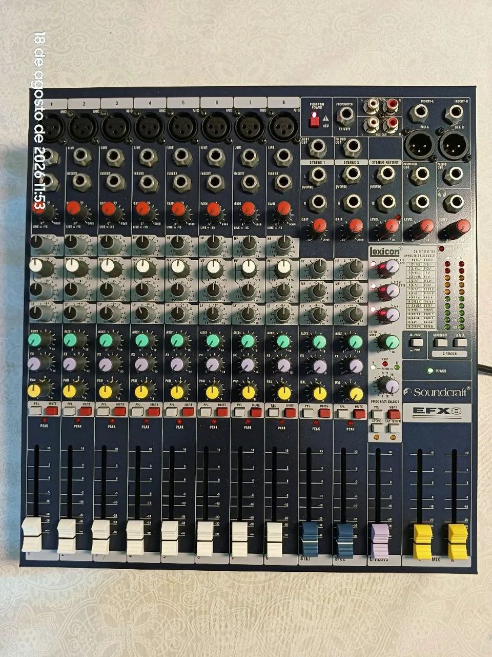 Mesa de Som Soundcraft EFX8 | Sem Detalhes 