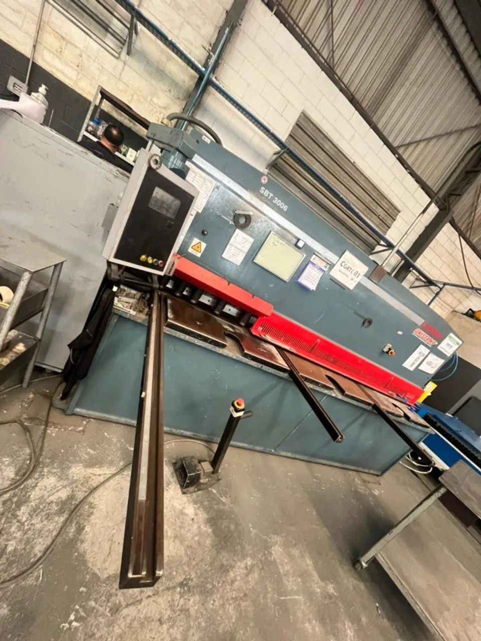 GUILHOTINA CNC DURMA SBT 3006 - Foto 2